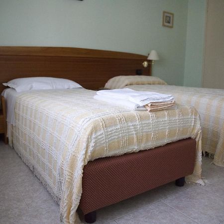 Hotel Trieste Pontelongo Luaran gambar